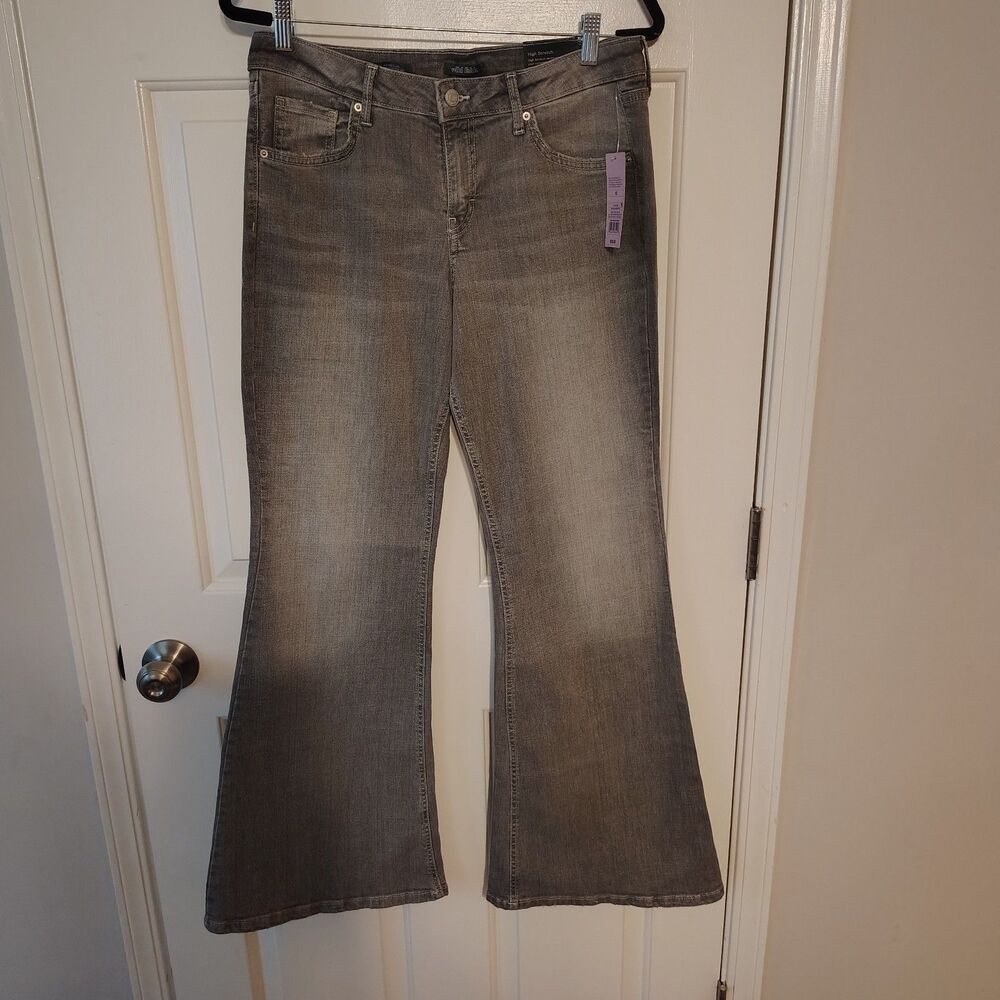 Wild Fable Flare Jeans Size 12 Mid Rise Gray Wash Stretch Denim - Picture 4 of 7